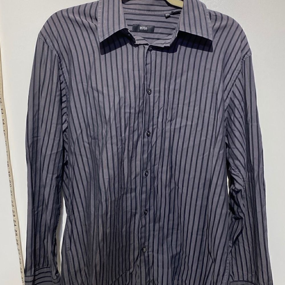 Hugo Boss Men's Stripes Button-Down Long Sleeves Dress Shirt Gray/ Black Size 32